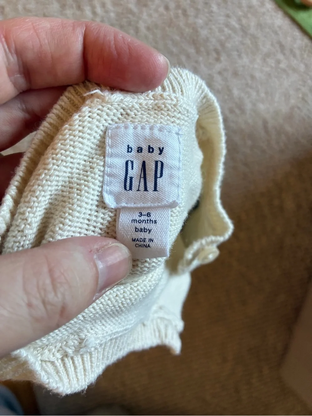 GAP Striped Crewneck Sweater - White & Black